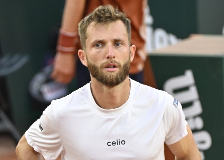 Roland Garros > Corentin Moutet sur Djokovic, qui l'a battu au deuxième tour : "Il y a ce qu'il montre et ce qu'il ressent. Je ne suis pas dans son corps"