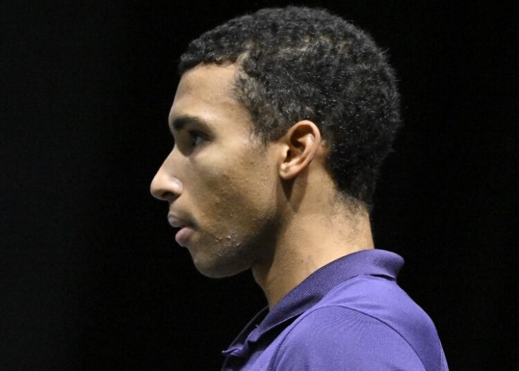 ATP - Rolex Paris Masters > Le clin d'oeil d'Auger-Aliassime à Vacherot avant leur duel en quarts de finale
