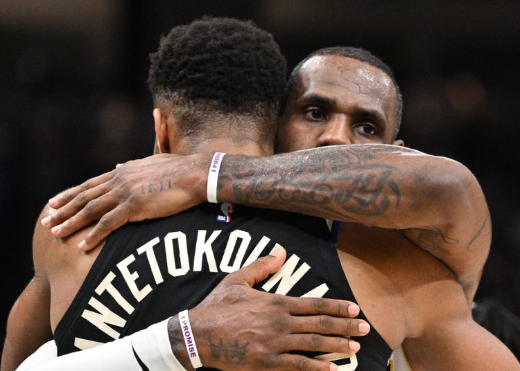 Giannis Antetokounmpo et LeBron James