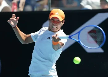 Actualité, Open d'Australie > Learner Tien, très embarrassé après une question sur Trump et l'immigration : "Je ne souhaite vraiment pas parler de cela pour le moment"