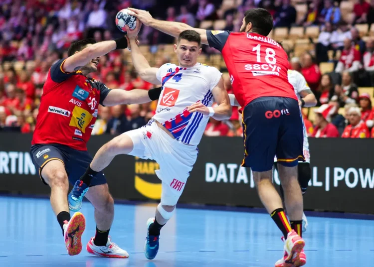 EDF (M) | "C'est tactiquement qu'on perd cette bataille" : les Bleus dos au mur