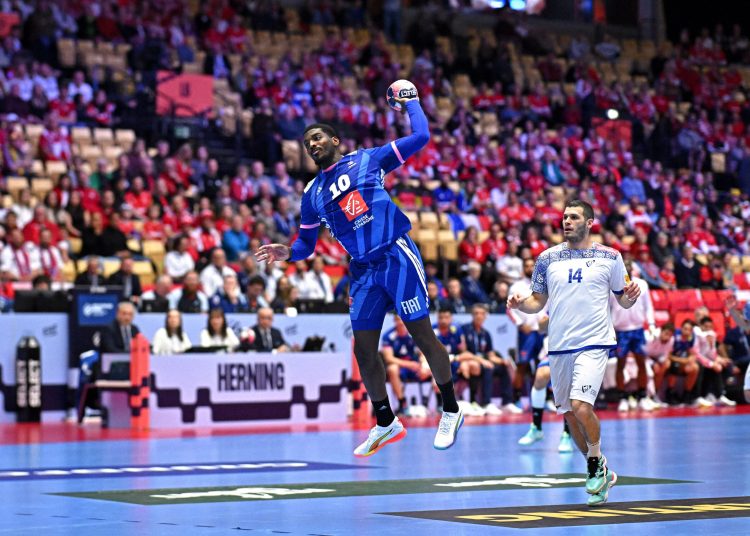 Euro (M) | "C'est derrière moi aujourd'hui" : Dika Mem libéré au moment de retrouver l'Allemagne