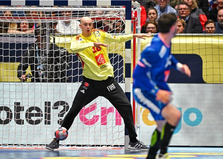 Euro (M) | "On n'a pas envie de dépendre des autres équipes" : les Bleus se relancent face au Portugal 