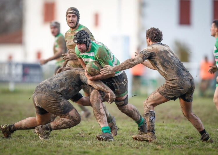 Larressore abandonne sa dernière place à Boucau-Tarnos