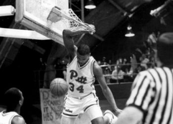 Le 25 janvier 1988, Jerome Lane secoue la NCAA avec « The Dunk »