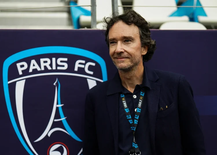 Le Paris FC tient son attaquant de renom