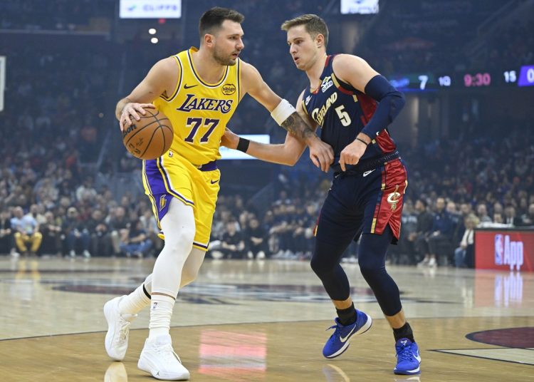 Les Cavaliers et la NBA vont discuter du parquet de la Rocket Arena