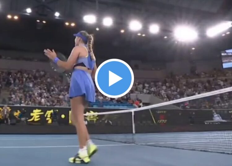 Open d'Australie > Andreeva s'emballe contre le public : "Fuck you all"