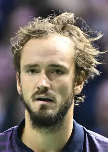 Open d'Australie > Daniil Medvedev : "Quand j'étais mené deux sets à zéro, j'ai jeté un coup d'oeil à l'écran et j'ai vu que Tien avait gagné. Je me suis dit : 'd'accord, ça va déjà être difficile de gagner ce match en cinq sets et ensuite je vais me taper Learner'"