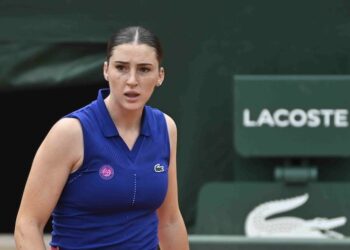 Open d'Australie > Jacquemot signe un exploit : "C’est la dinguerie du 1er jour de l’open d’Australie !" selon Benoit Maylin