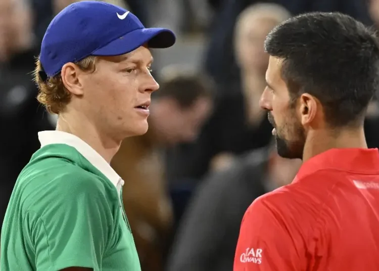 Open d'Australie > L'hommage admirable de Sinner à Djokovic avant leur demi-finale : "J'ai la chance d'avoir quelqu'un comme lui sous les yeux. J'ai l'impression que chaque fois qu'il joue, j'apprends quelque chose sur lui"