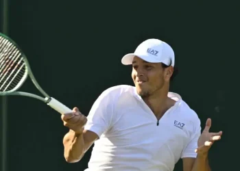 Open d'Australie > Luciano Darderi, tombeur de Khachanov mais à bout de force : "Comment vais-je passer les prochaines heures ? Baignoire de glace, riz et poulet, et ensuite au lit !"