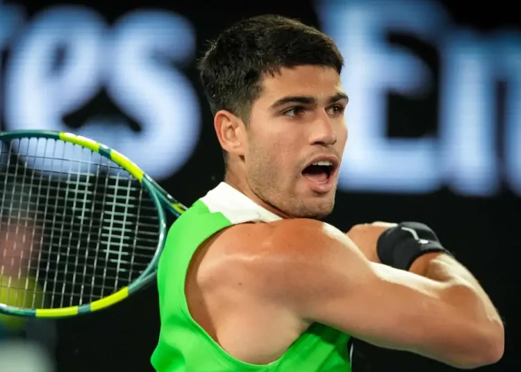 Open d'Australie > Moutet sur Alcaraz, qui l'a battu en trois sets : "Qu'est ce qui le rend si fort ? Déjà, il est chez lui, pas moi"