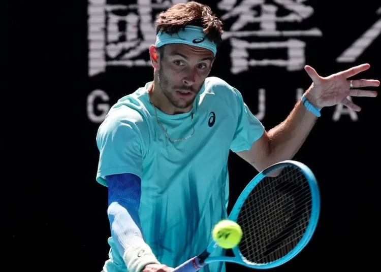 Open d'Australie > Musetti, opposé à Djokovic en quarts : "Il a eu la chance de se reposer pendant quelques jours. Je pense qu'à son âge, il était bien sûr ravi de pouvoir se préparer et se détendre pour ce match"