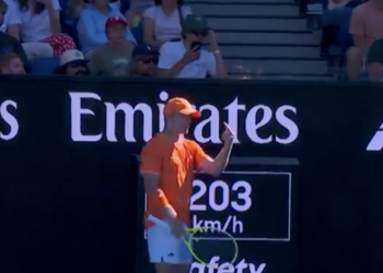 Vidéos, Open d'Australie > Davidovich Fokina, après sa victoire contre Opelka : "Il y avait quatre idiots bourrés contre lesquels je ne pouvais rien faire"