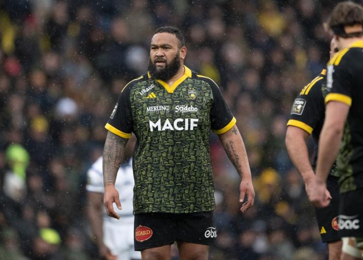 fin de carrière pour le Rochelais Uini Atonio, hospitalisé en soins intensifs après un problème cardiaque