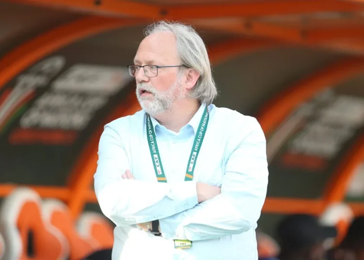 Mali : ” j’attends de voir si je serai encore sélectionneur”, Tom Saintfiet dans le flou complet