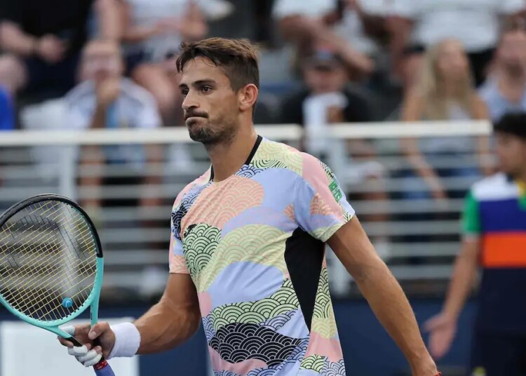 ATP - Buenos Aires > Navone (73e) interpelle Gaudenzi, patron de l'ATP : "En Chine, j'ai joué devant 5 personnes. C'est idiot de supprimer des tournois en Amérique du Sud. J'espère qu'ils réfléchiront bien avant de prendre leurs décisions"