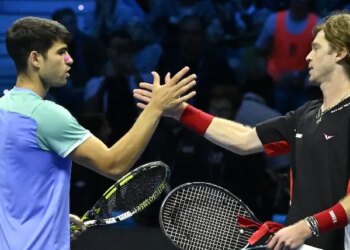 ATP - Dubaï > Andrey Rublev : "On doit respecter Carlos Alcaraz mais on ne doit pas se mettre en tête qu'il est invincible"