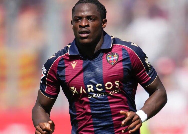 Karl Etta Eyong refuse un transfert à 30 M€, Levante en colère ?