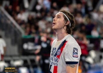 LMS | Jacob Holm quitte Paris par la petite porte et rentre au bercail