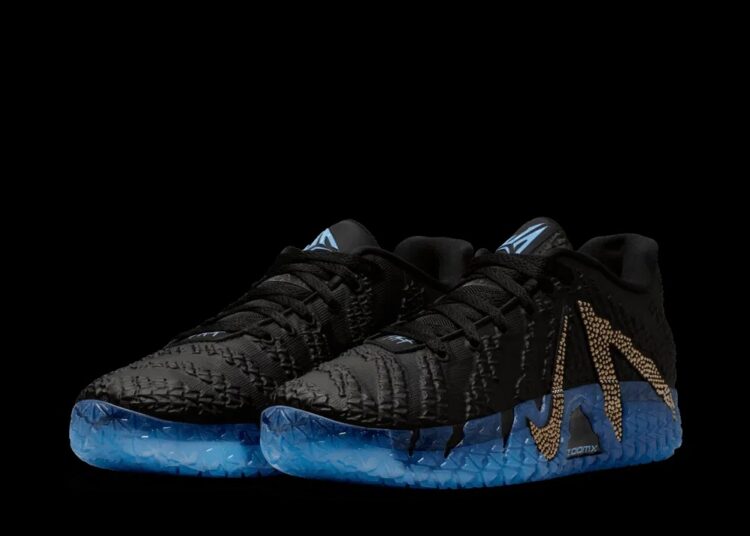 La Nike Ja 3 « Bling x Swarovski » en met plein les yeux