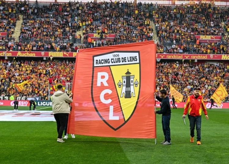 Lens officialise un gros coup !