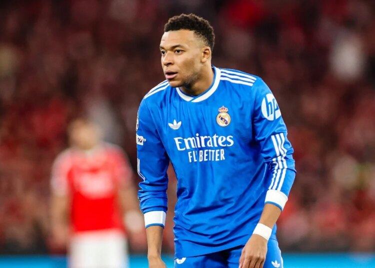 Les joueurs du Real demandent à rentrer aux vestiaires !