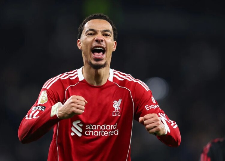 Liverpool s'accroche