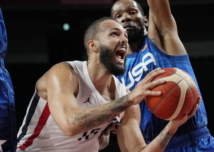Evan Fournier et Kevin Durant