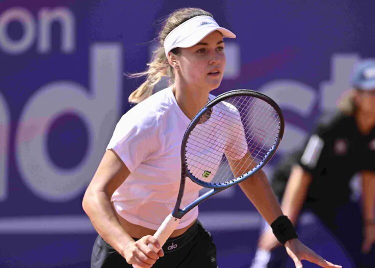 WTA > Anna Kalinskaya (28e) : "Je m'entraîne rarement avec des femmes. Je préfère jouer contre des hommes même si je m'énerve un peu parce que je ne peux pas les battre"