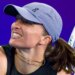 WTA - Doha > Swiatek pris en flagrant de tricherie, c'est moche...