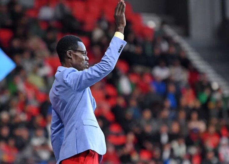 le jackpot pour le supporter-statue Lumumba VEA, qui signe un contrat XXL !