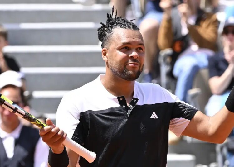 ATP, Exhibition > Jo-Wilfried Tsonga battu pour son grand retour sur les courts
