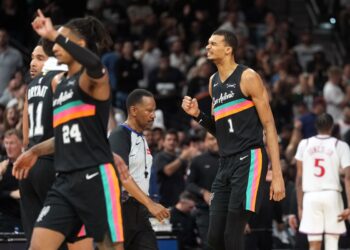 Victor Wembanyama (Spurs) contre les Clippers