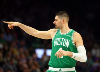Environ un mois d’absence pour Nikola Vucevic