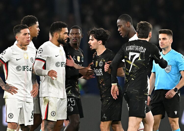 Enzo Fernandez, le mauvais geste sur Vitinha après PSG-Chelsea (vidéo)