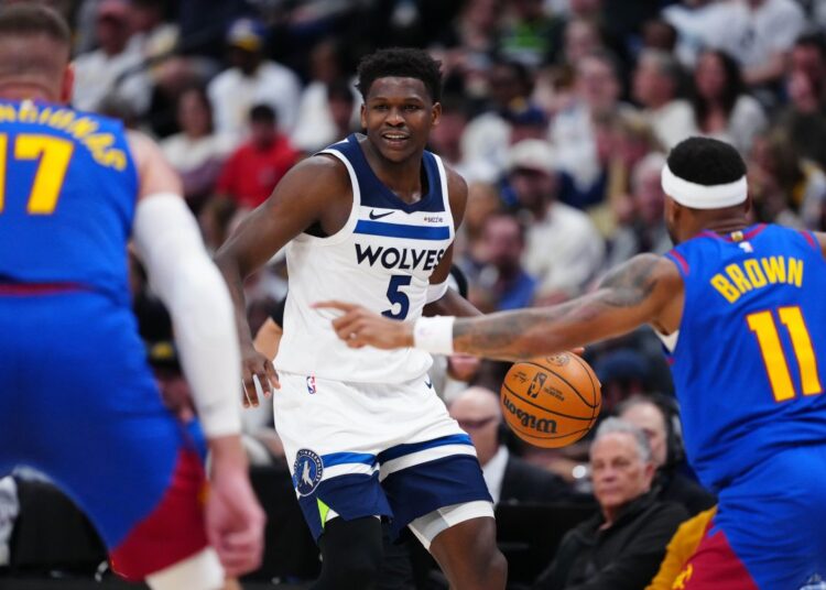 Le collectif des Wolves s’offre les Nuggets