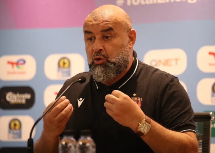L’entraîneur algérien Abdelhak Benchikha de retour au Maroc