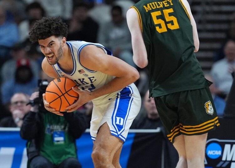 Cameron Boozer (Duke) contre Siena