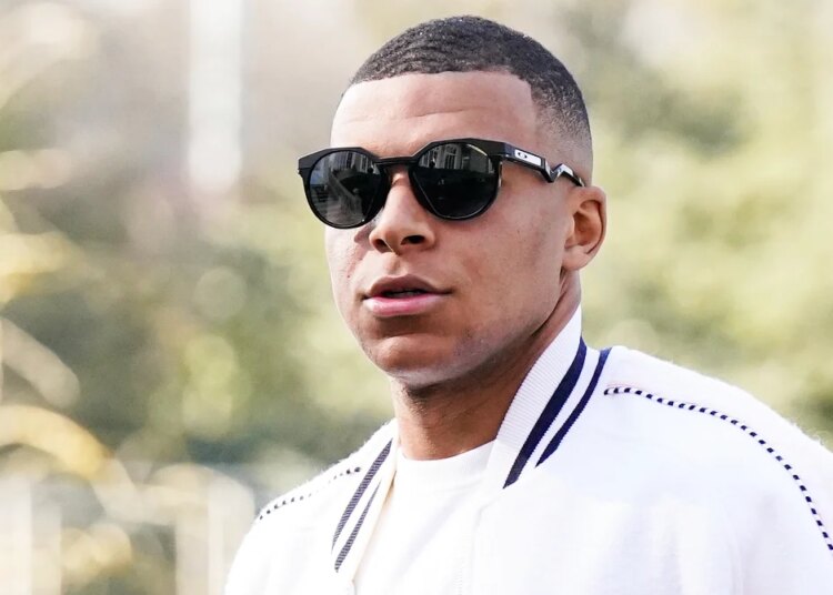 Mbappé, la fake news dénoncée