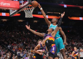 Moussa Diabaté, modèle à suivre en défense pour les Hornets