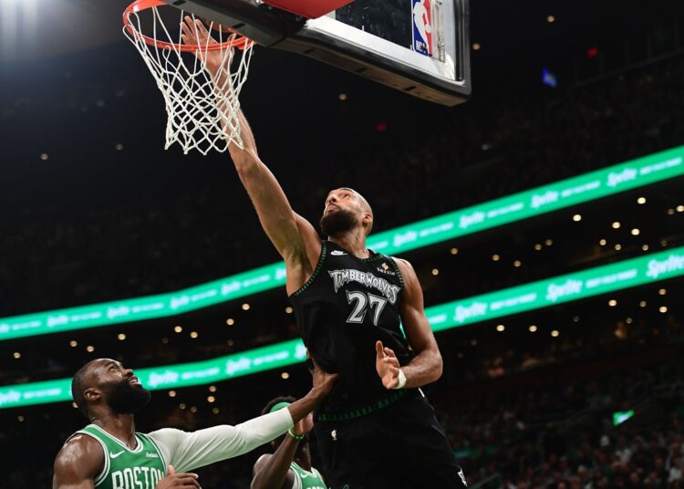 Rudy Gobert (Wolves) contre les Celtics