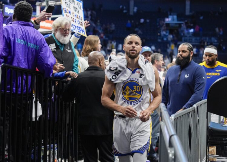 Quand Stephen Curry laisse (encore) la porte ouverte aux Hornets…