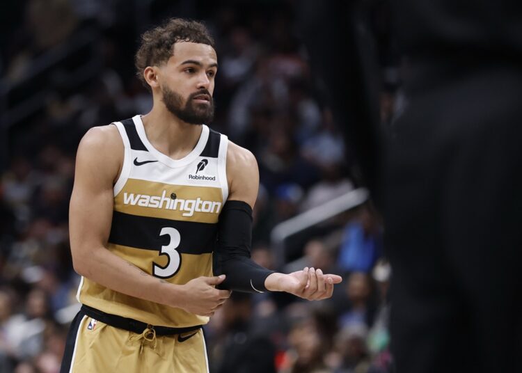 Trae Young a enfin commencé son aventure à Washington