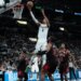 Victor Wembanyama (41 points, 16 rebonds) trop fort pour les Bulls
