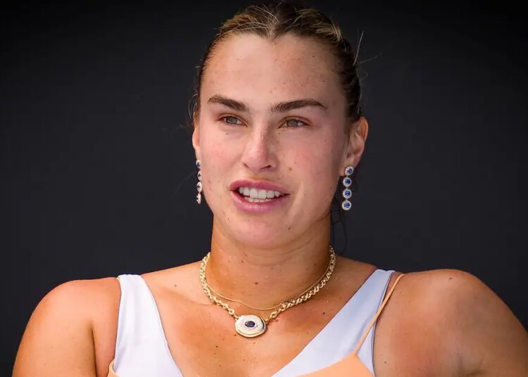 WTA - Indian Wells > Sabalenka, qui a joué avec sa bague de fiançailles : "J'espère que mes adversaires seront distraites par ce diamant"