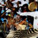 TP Mazembe : terrain envahi, une montagne de sièges arrachés… Le derby de Lubumbashi vire au chaos