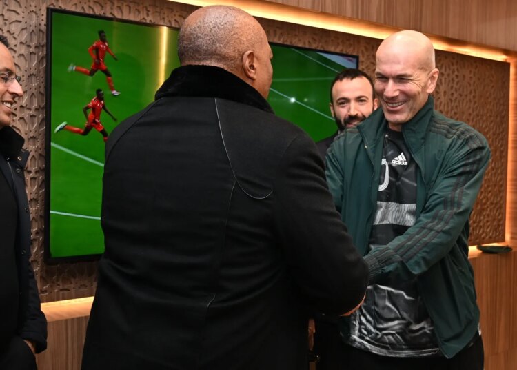 Algérie–Uruguay : un rôle spécial pour Zinédine Zidane lors du match amical à Turin ?