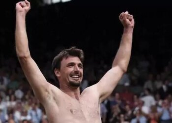ATP > Arthur Fils sur son coach, Goran Ivanisevic : "Il a été numéro 2 mondial. Mais ce qui m'intéresse plus, c'est comment il a gagné Wimbledon. C'est dingue. Il m'a raconté quelques histoires, c'est très drôle"